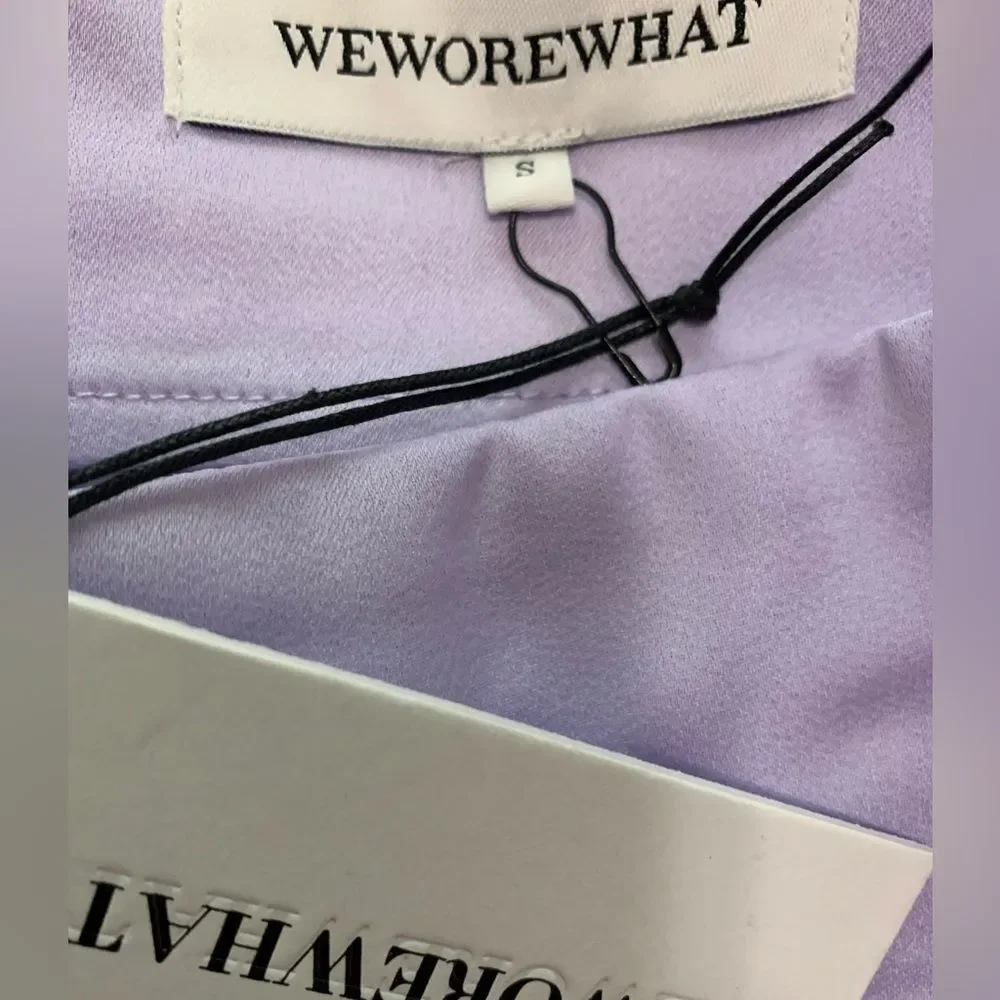 NWT WEWOREWHAT MINI SLIP SATIN SKIRT in Heather Purple. Size Small